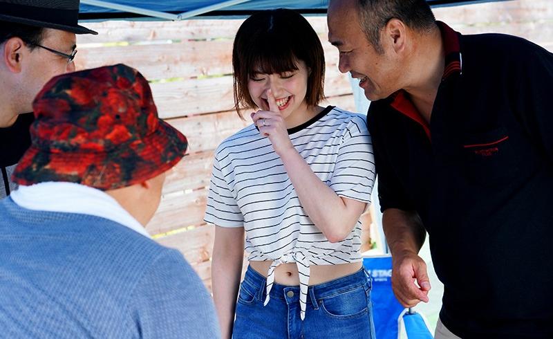 scandal clip sex JUL-319_Cô vợ trẻ dâm dục và 2 bác hàng xóm Nozomi Ishihara