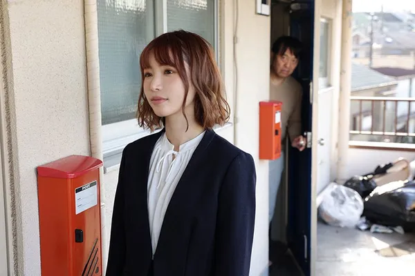 trung quốc địt nhau Gã nhà đối diện biến thái thường xuyên nghe tiếng rên của đôi Người vợ Chồng yêu trẻ cạnh bên