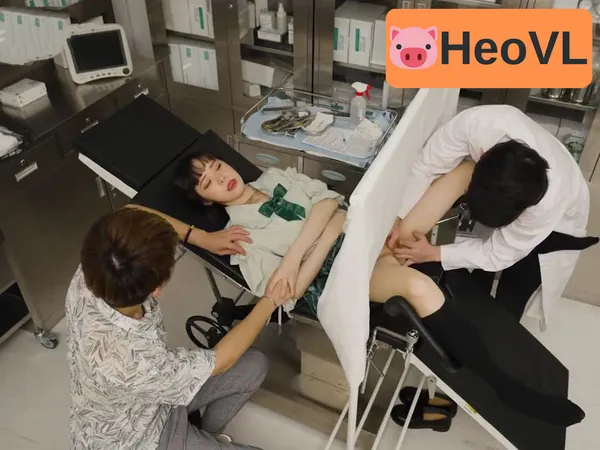 sex eimi fukada không che Chồng dẫn vợ đi khám phụ khoa gặp phải bác sĩ nam biến thái